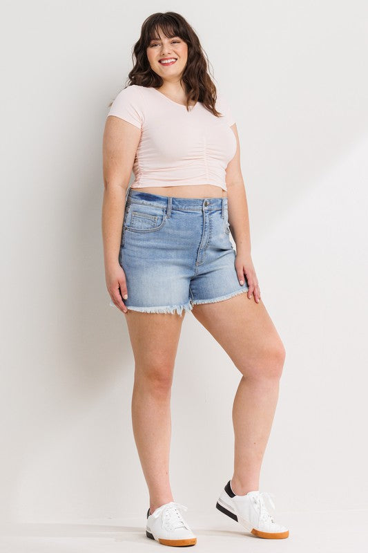HIGH RISE PLUS SIZE SHORTS WITH FRAY HEM