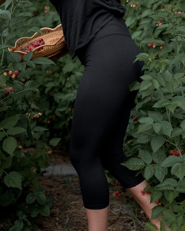 Concealed Carry 3/4 Leggings by Tactica available at LovaMe Boutique